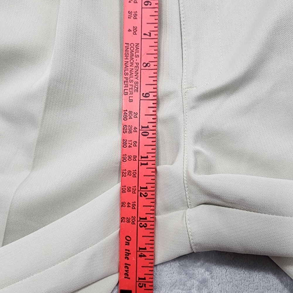 Dockers Golf Shorts Mens 36 Beige Pleated Microfiber Chino Relaxed‎ 10 Inseam - Picture 8 of 11